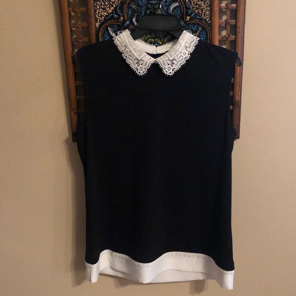 Peter Pan collar black and white blouse